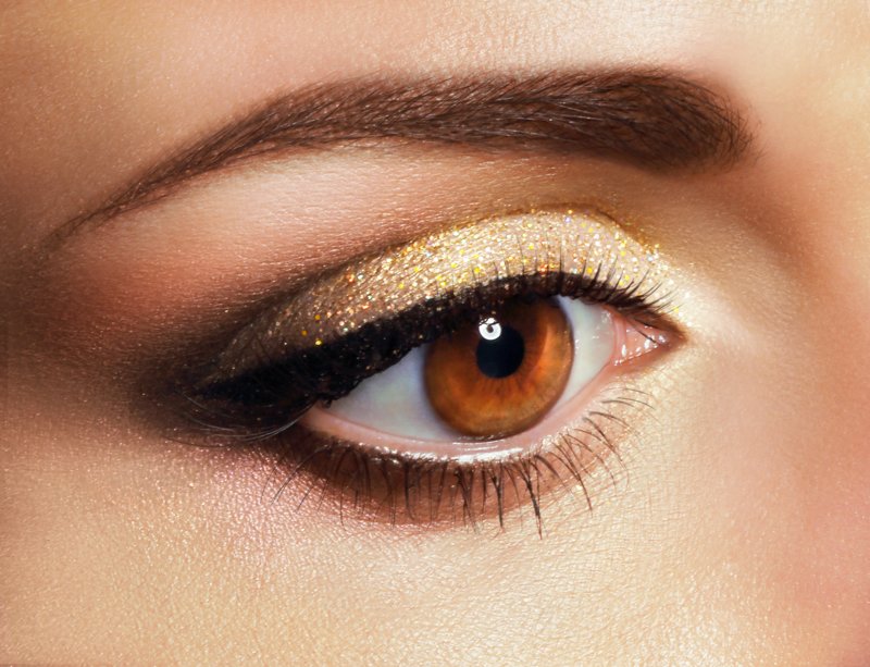 Festive golden makeup