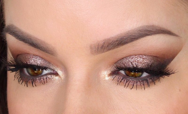 Evening eye makeup Bird wing