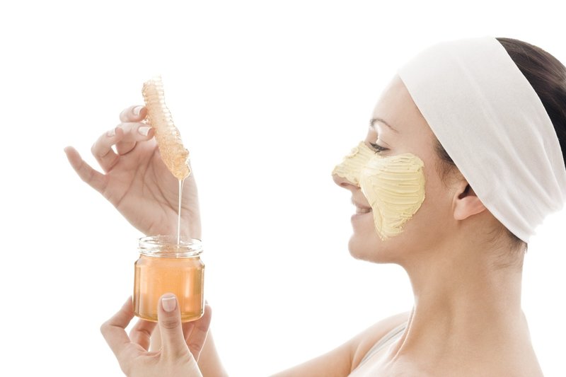 Face mask with honey