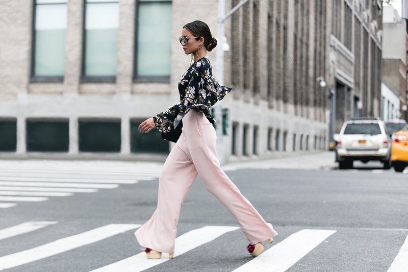 Stylish spring look in trousers