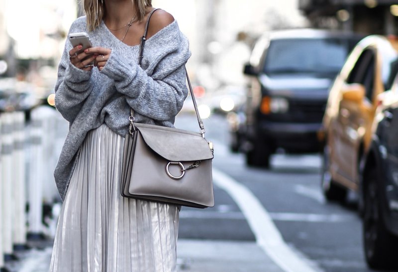 Spring look with a beautiful bag