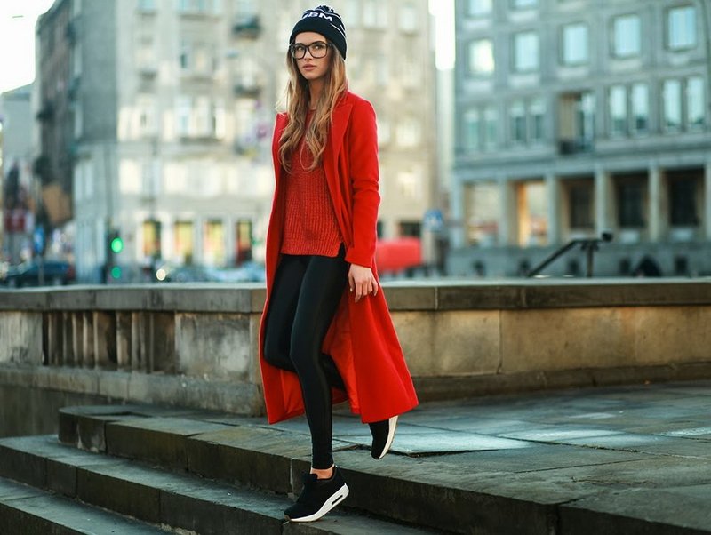 Fashionable images in red