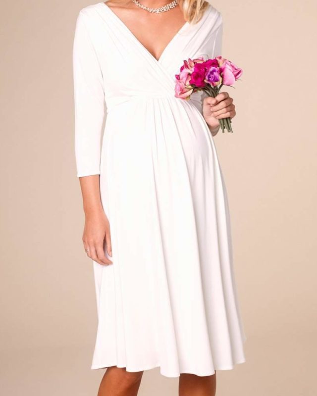 Wedding dress for the second trimester