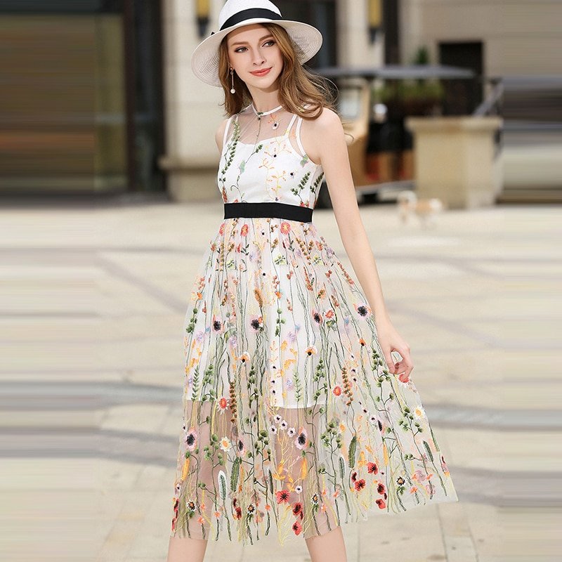 Dress with floral embroidery on a grid