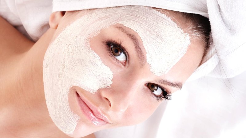 Facial mask application procedure