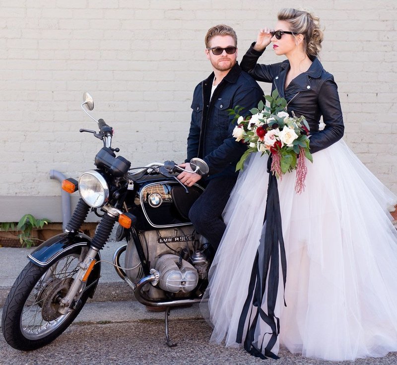 Motorcycle as a gift to the bride and groom