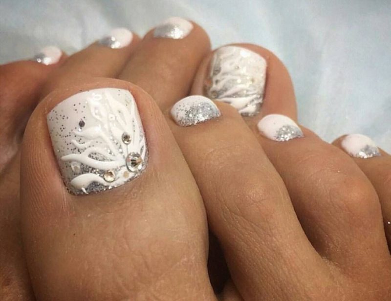 White pedicure