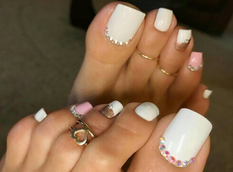 White with rings