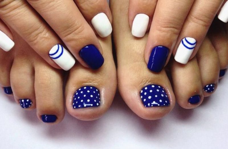 Blue polka dot pattern