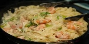 Shrimp pasta in cream sauce