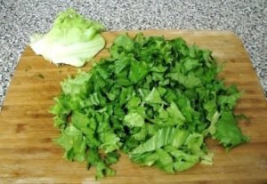 Salad with canned tuna and vegetables