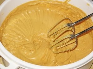 Cake in a pan with condensed milk