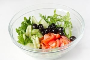 Salad with arugula and mussels