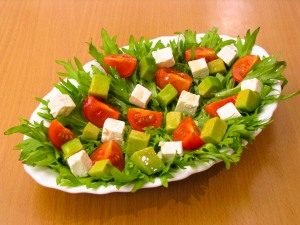 Avocado Salad with Tomato and Feta