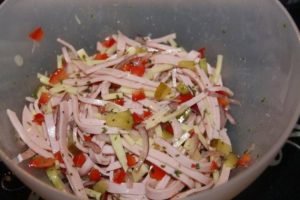 Sausage Salad: recipe with a description