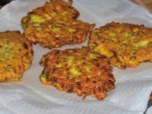 Zucchini fritters with cheese and garlic