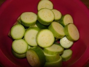 Zucchini with tomatoes in the oven