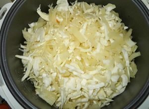 Lazy cabbage rolls in a slow cooker