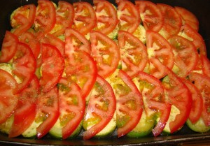 Zucchini with tomatoes in the oven