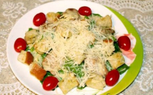 Classic Caesar Salad with Chicken and Rusks