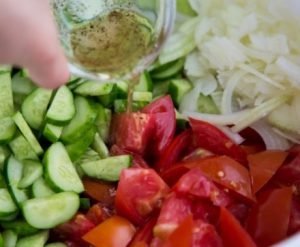 Salad of tomatoes and cucumbers