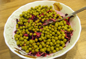 Salad with sauerkraut, green peas and beets