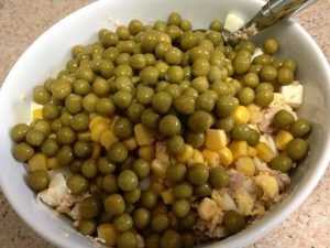 Salad with canned tuna and corn