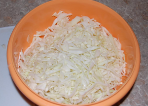 Vitamin Salad with Cabbage