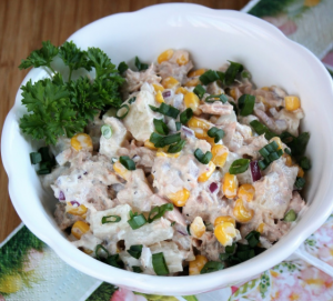 Salad with Tuna and Pineapple