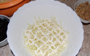 Vitamin Salad with Cabbage