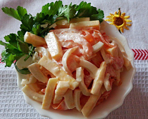 Salad with squid and cheese