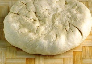 Ossetian pie with cottage cheese and cheese