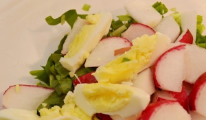 Radish Salad with Egg