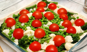 Colored pie with vegetables