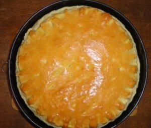 Yeast dough pie