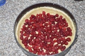 Shortcake with raspberry filling