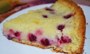 Shortcake with raspberry filling