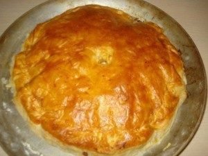 French pie with ham and cheese