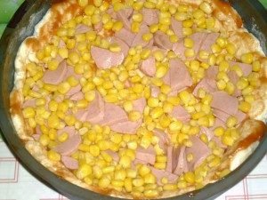 Pie with corn and mushrooms