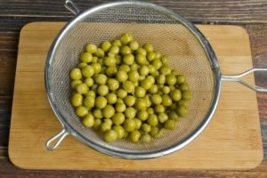 Lenten salad with potatoes