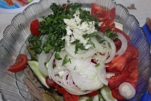 Salad with liver and vegetables