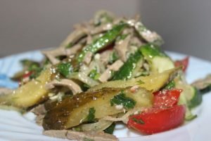 Salad with liver and vegetables