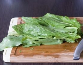 Pie with arugula and sorrel