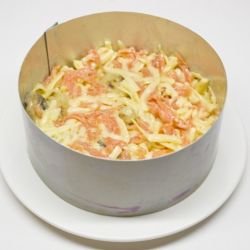 Salad with Cheese and Baked Garlic