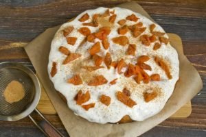 Kefir pumpkin pie with dried fruits