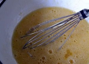 Semolina with prunes and seeds