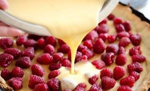 Raspberry Pie with White Chocolate