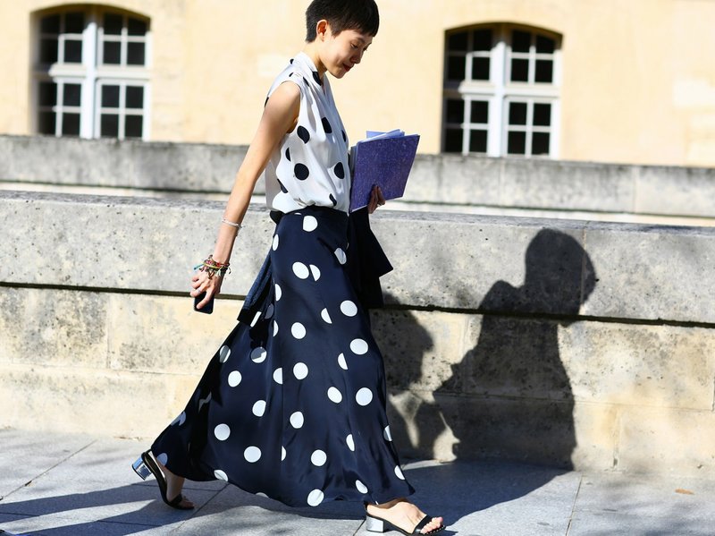 Long skirt in peas