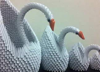 How to make a swan out of paper