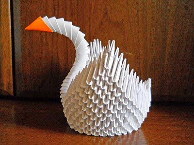 How to make a swan out of paper: in stages